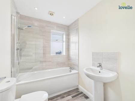 3 bedroom Semi-detached house to let in Oxford Court, Market Rasen, LN8