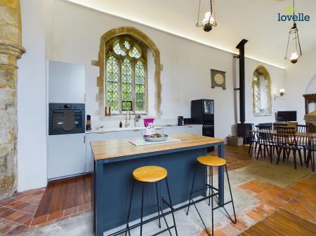 2 bedroom Detached house to let in Church Lane, Market Stainton, LN8