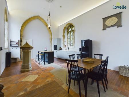 2 bedroom Detached house to let in Church Lane, Market Stainton, LN8