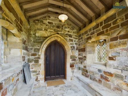 2 bedroom Detached house to let in Church Lane, Market Stainton, LN8