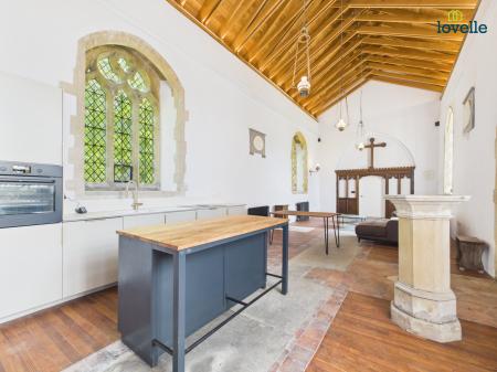 2 bedroom Detached house to let in Church Lane, Market Stainton, LN8