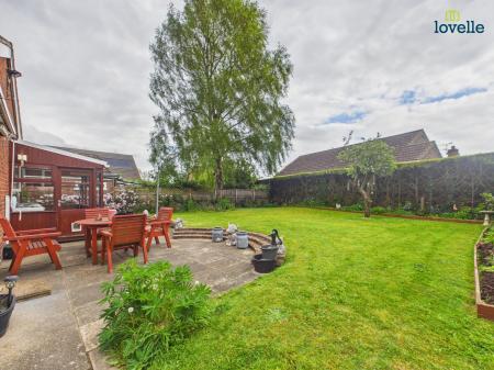 3 bedroom Detached bungalow for sale in Low Road, Osgodby, LN8