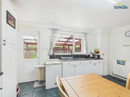 3 bedroom Detached bungalow for sale in Low Road, Osgodby, LN8