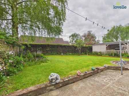 3 bedroom Detached bungalow for sale in Low Road, Osgodby, LN8