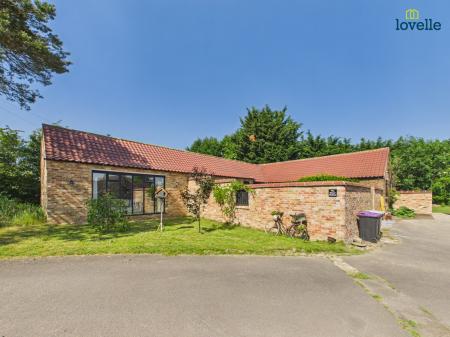 Louth Road, East Barkwith, LN8