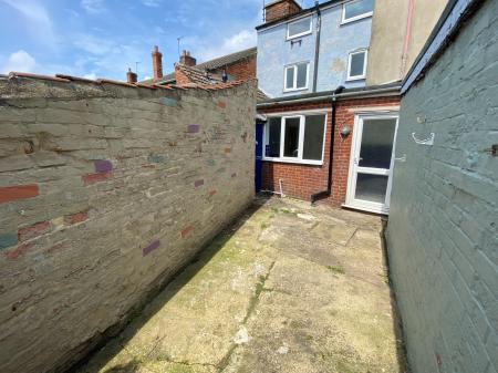 4 bedroom Terraced House for sale in Willingham Road, Market Rasen, LN8