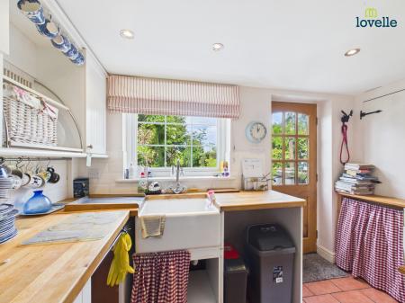 2 bedroom Terraced House for sale in Canada Lane, Caistor, LN7