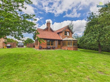 3 bedroom Detached house for sale in North End Lane, South Kelsey, LN7
