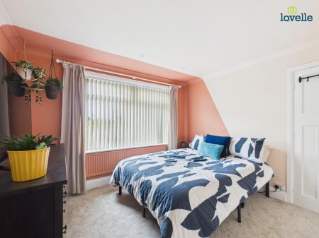4 bedroom Detached bungalow for sale in Gainsborough Road, Market Rasen, LN8