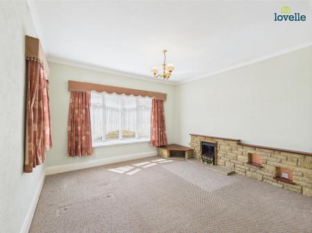 4 bedroom Detached bungalow for sale in Gainsborough Road, Market Rasen, LN8