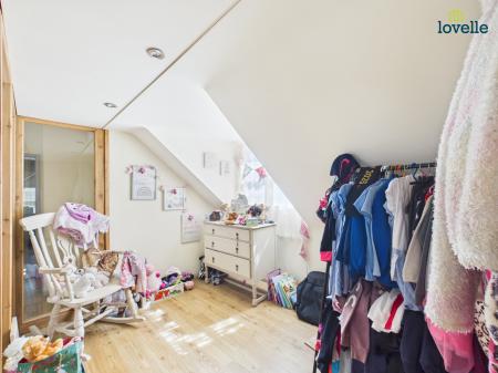 4 bedroom Detached house for sale in Dell Cottage, Buslingthorpe, LN3
