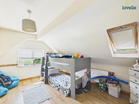 4 bedroom Detached house for sale in Dell Cottage, Buslingthorpe, LN3