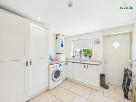 4 bedroom Detached house for sale in Dell Cottage, Buslingthorpe, LN3