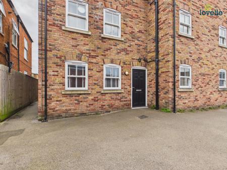 1 bedroom Flat to let in Union Street, Market Rasen, LN8