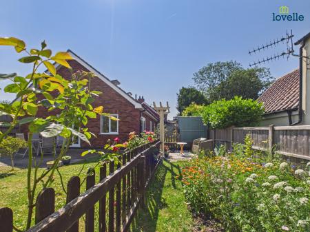 3 bedroom Detached house for sale in Church Street, Middle Rasen, LN8