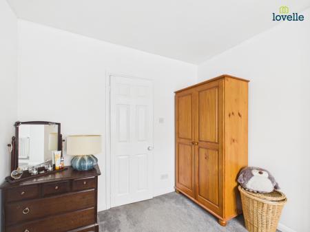 2 bedroom Terraced House for sale in High Street, Caistor, LN7