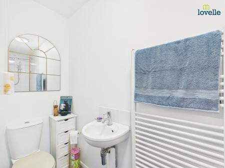 2 bedroom Terraced House for sale in High Street, Caistor, LN7