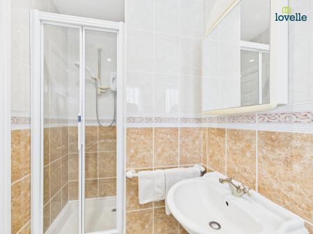 3 bedroom Detached bungalow for sale in The Paddock, Owmby-by-Spital, LN8