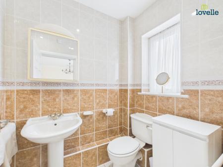 3 bedroom Detached bungalow for sale in The Paddock, Owmby-by-Spital, LN8