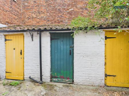 2 bedroom Terraced House for sale in Church Street, Caistor, LN7