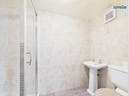 3 bedroom Semi-detached house to let in Blacksmiths Cottage, New Apley, LN8