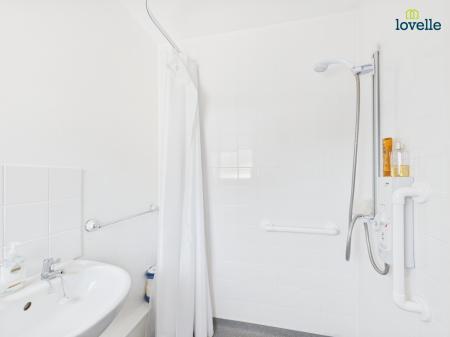 2 bedroom Semi-detached bungalow for sale in Main Street, Osgodby, LN8