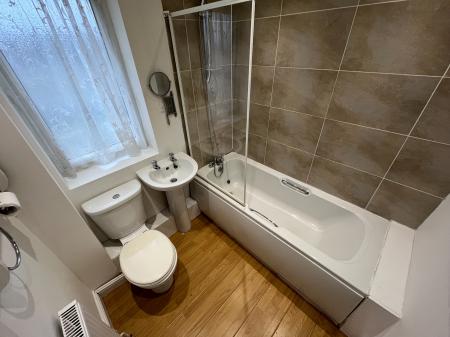 2 bedroom Terraced House to let in Edinburgh Road, Brookenby, LN8