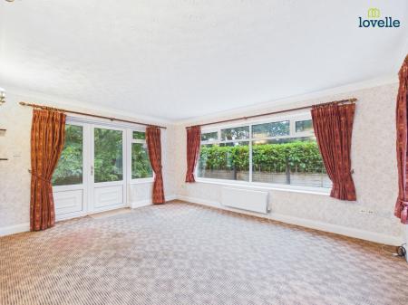 3 bedroom Detached bungalow for sale in Lammas Leas Road, Market Rasen, LN8