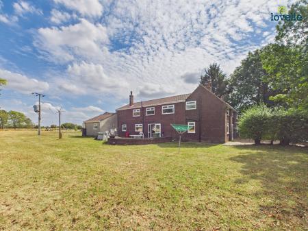 5 bedroom Detached house for sale in Lissingley Lane, Lissington, LN3