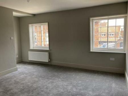 3 bedroom Terraced House to let in Lindsey Court, Horncastle, LN9