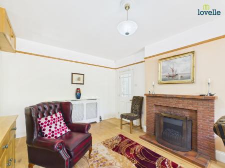 5 bedroom Detached bungalow for sale in Rasen Road, Tealby, LN8