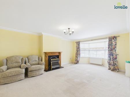3 bedroom End of terrace house for sale in Elizabeth Gardens, Market Rasen, LN8