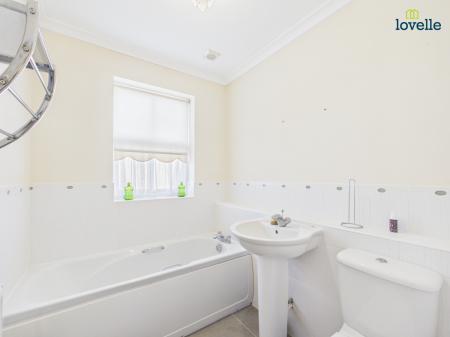 3 bedroom End of terrace house for sale in Elizabeth Gardens, Market Rasen, LN8