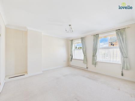 3 bedroom End of terrace house for sale in Elizabeth Gardens, Market Rasen, LN8