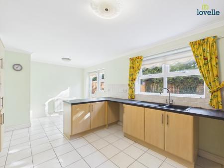 3 bedroom End of terrace house for sale in Elizabeth Gardens, Market Rasen, LN8