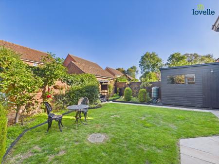 4 bedroom Detached house for sale in Birchwoods Close, Market Rasen, LN8