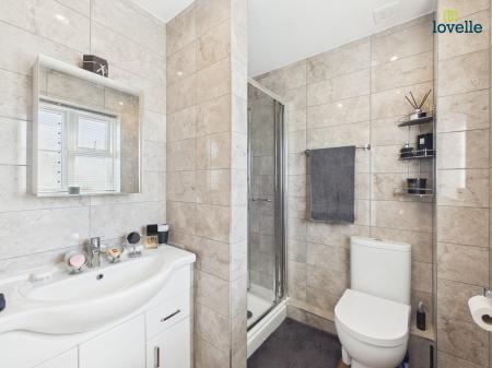 4 bedroom Detached house for sale in Birchwoods Close, Market Rasen, LN8