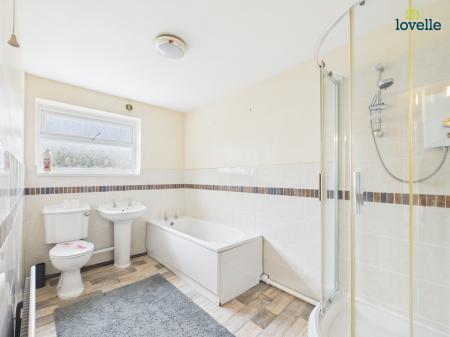 2 bedroom Semi-detached house for sale in High Street, Binbrook, LN8