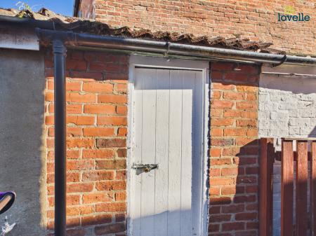 2 bedroom Terraced House for sale in Dear Street, Market Rasen, LN8