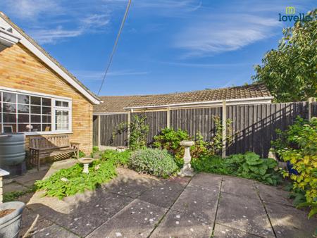 2 bedroom Detached bungalow for sale in Dovecote, Middle Rasen, LN8
