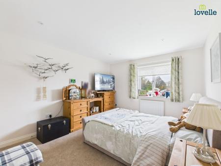 4 bedroom Detached house for sale in Heath Court, Middle Rasen, LN8