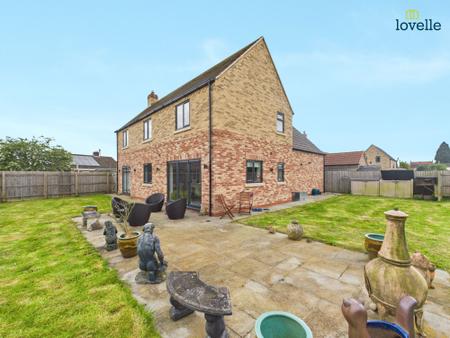 4 bedroom Detached house for sale in Heath Court, Middle Rasen, LN8