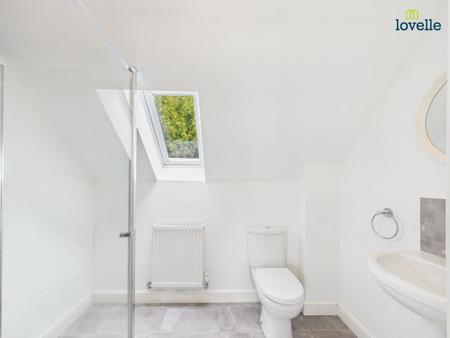 5 bedroom Detached house for sale in Bishop Norton Road, Glentham, LN8
