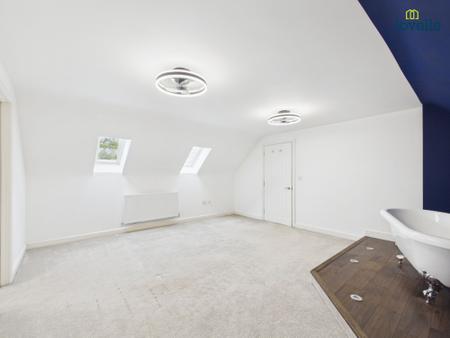 5 bedroom Detached house for sale in Bishop Norton Road, Glentham, LN8