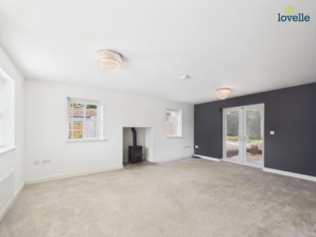 5 bedroom Detached house for sale in Bishop Norton Road, Glentham, LN8