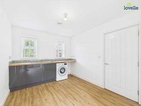 5 bedroom Detached house for sale in Bishop Norton Road, Glentham, LN8