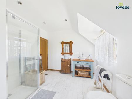4 bedroom Detached house for sale in Buslingthorpe, Lincoln, LN3