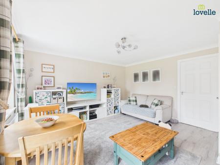 3 bedroom Semi-detached house for sale in Thirsk Close, Market Rasen, LN8