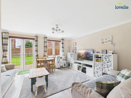 3 bedroom Semi-detached house for sale in Thirsk Close, Market Rasen, LN8