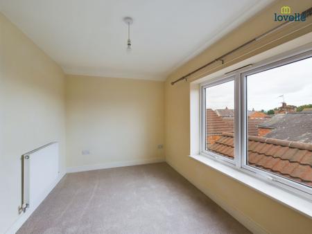 2 bedroom Flat to let in Queen Street, Market Rasen, LN8